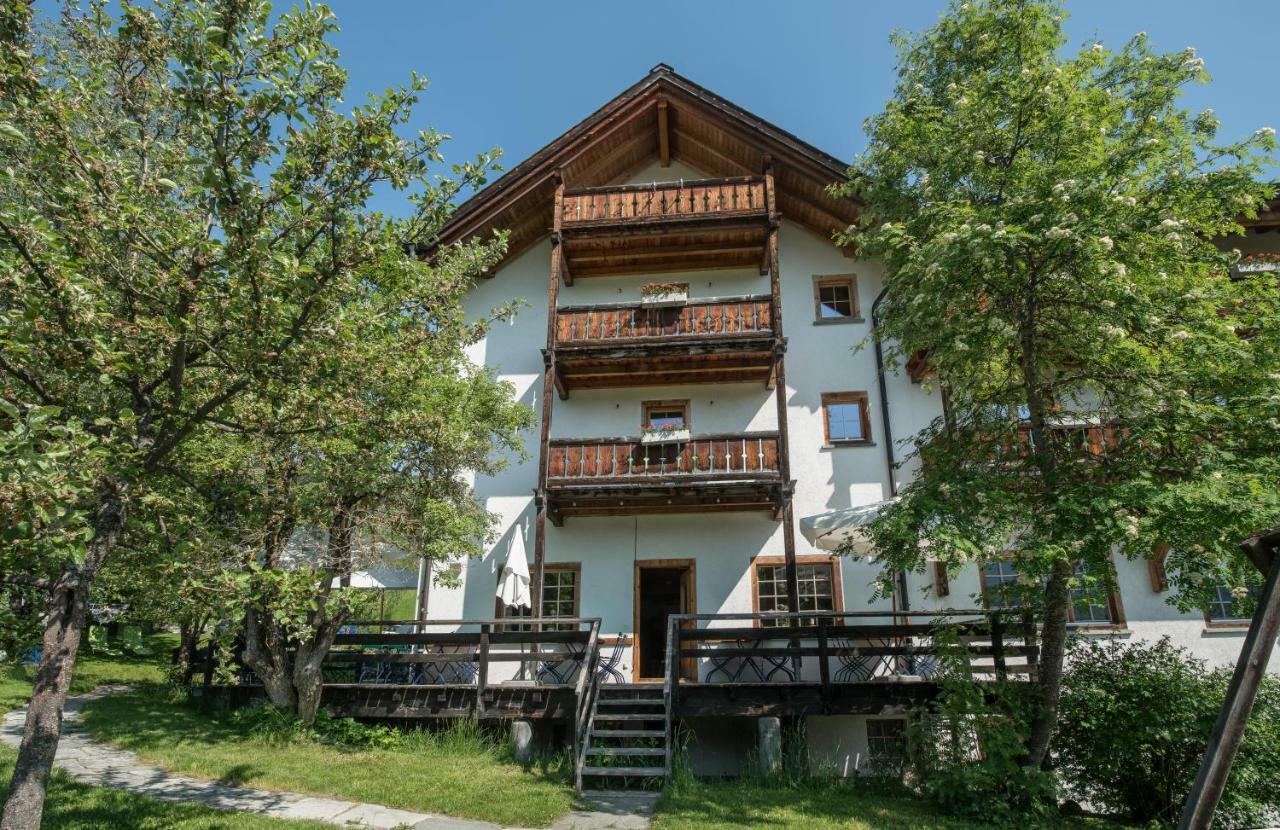 Hotel Ucliva Breíl Exteriér fotografie