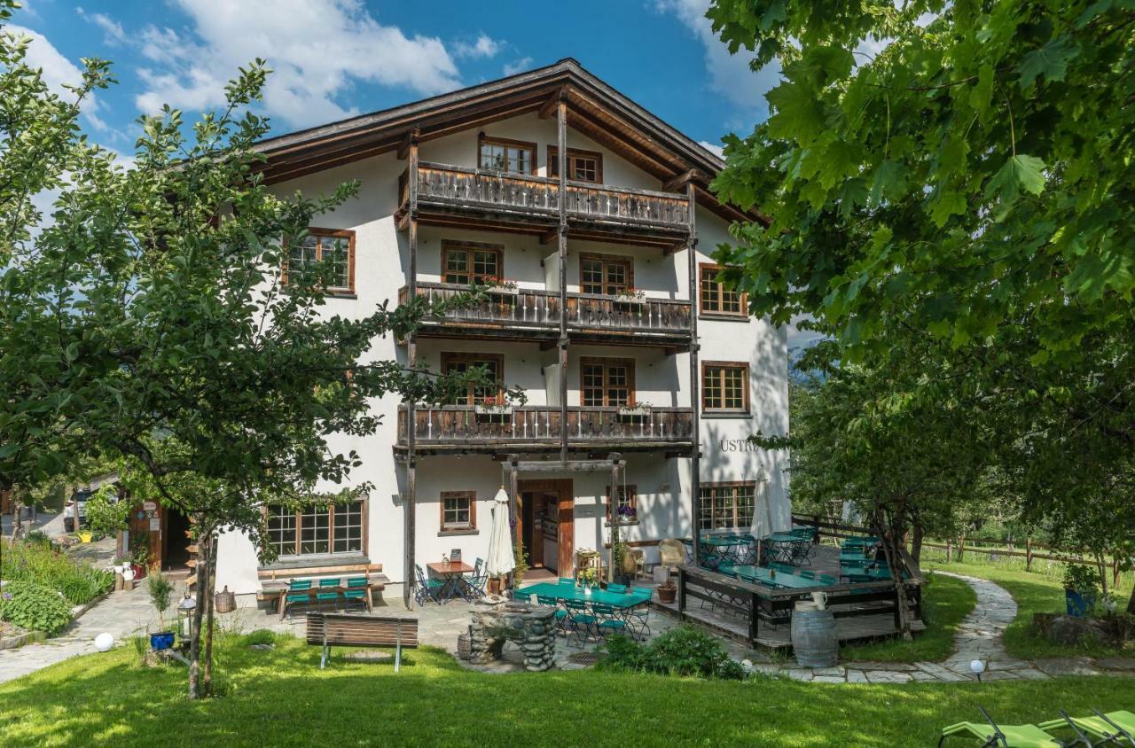 Hotel Ucliva Breíl Exteriér fotografie